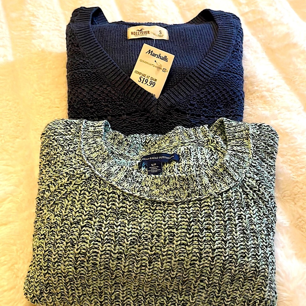 3/$20 Small Sweaters American Eagle & Hollister